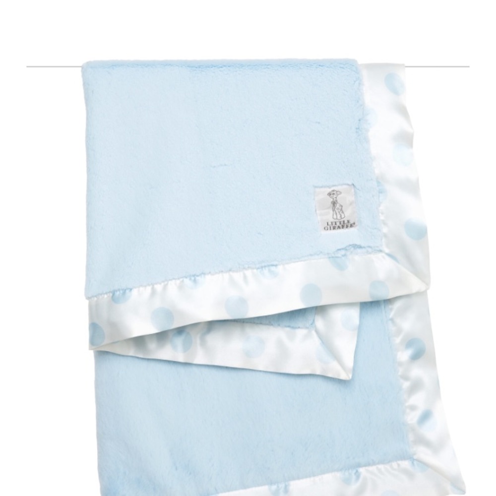 Little giraffe luxe  blankets. Great condition.